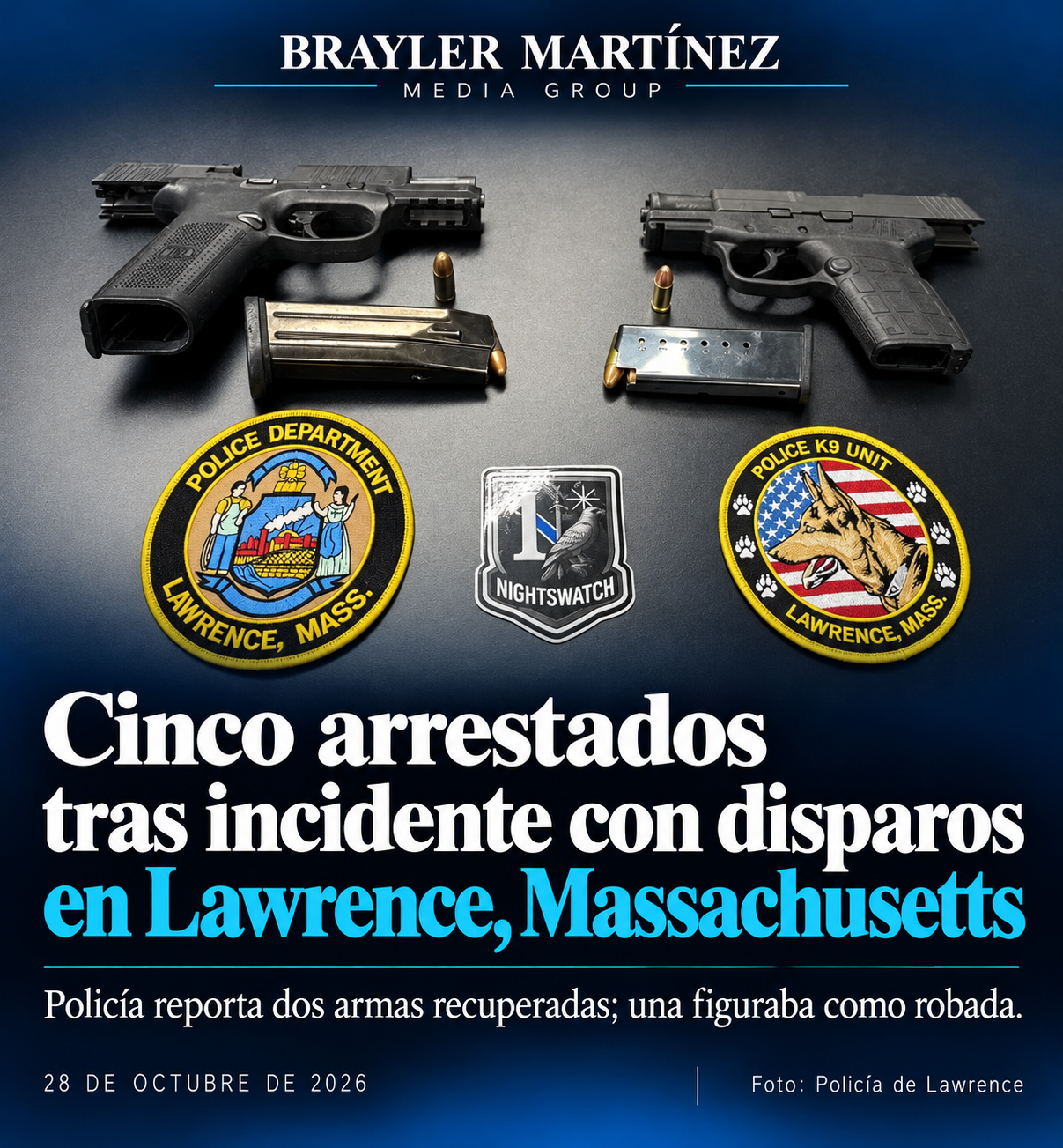 Armas recuperadas e insignias del Departamento de Policía de Lawrence, Massachusetts